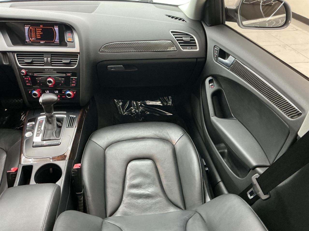 Audi A4 4dr Sdn Auto quattro 2.0T Premium Plus 2015