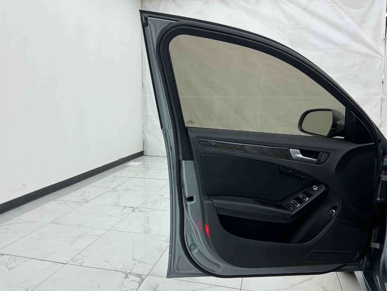 Audi A4 4dr Sdn Auto quattro 2.0T Premium Plus 2015