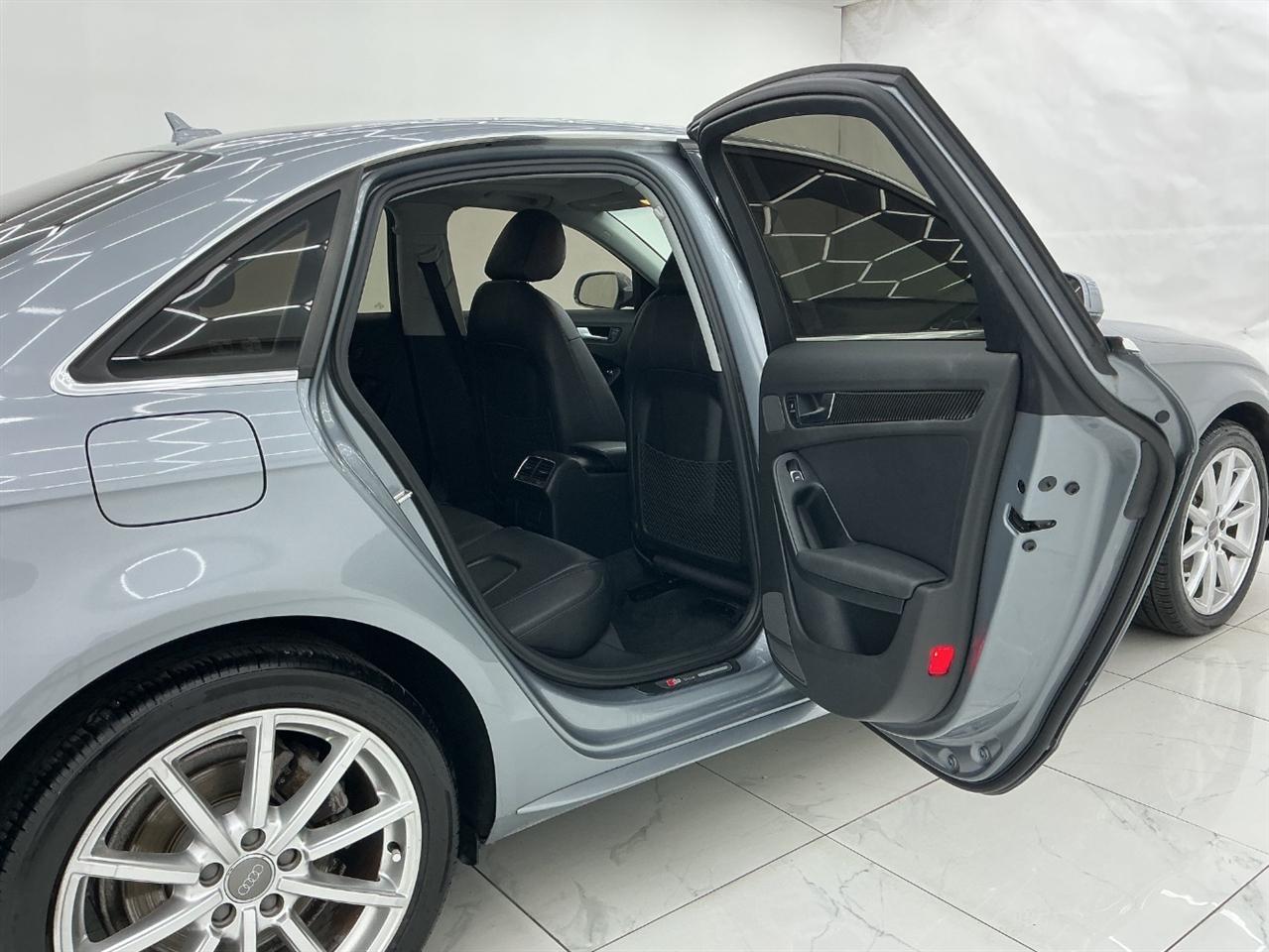 Audi A4 4dr Sdn Auto quattro 2.0T Premium Plus 2015