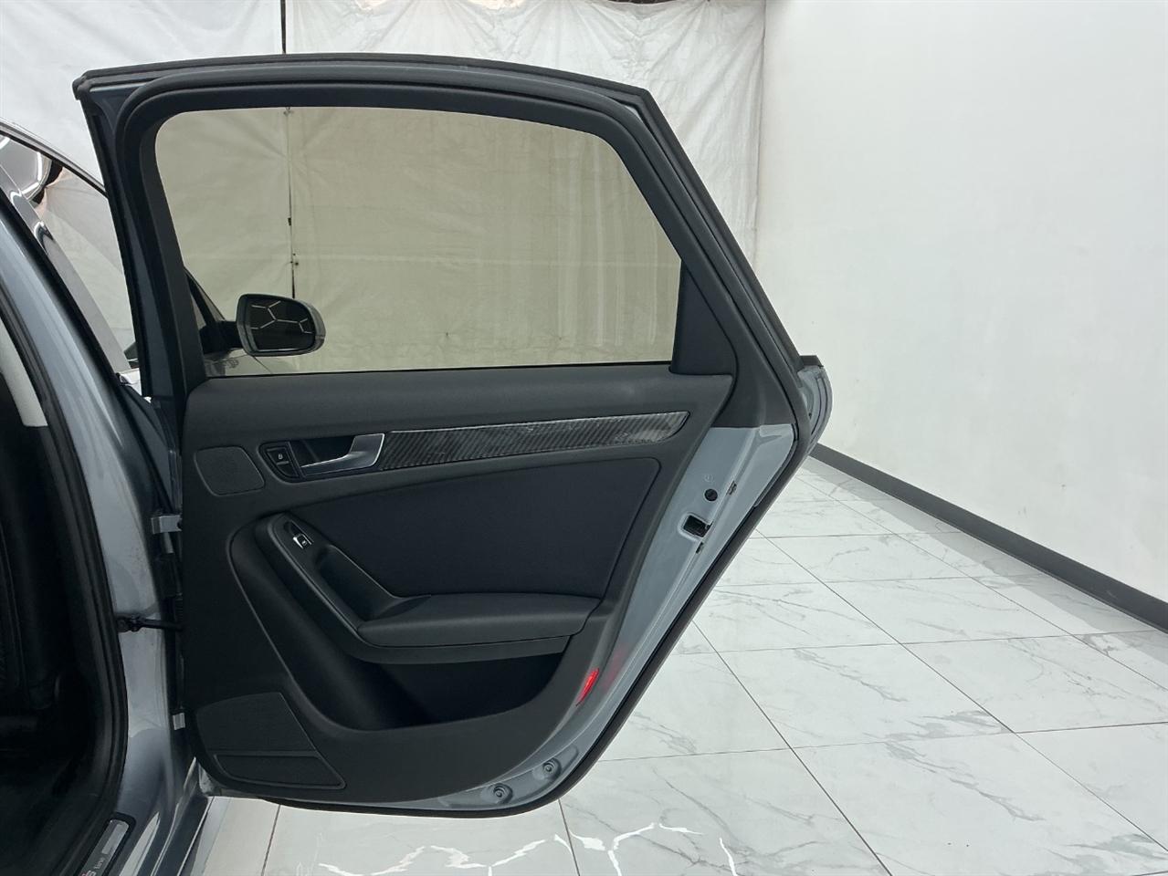 Audi A4 4dr Sdn Auto quattro 2.0T Premium Plus 2015