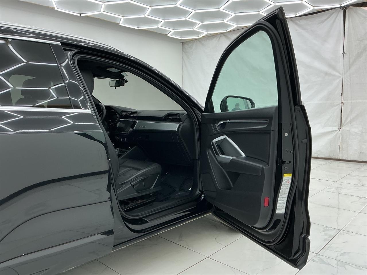Audi Q3 Premium 45 TFSI quattro 2020