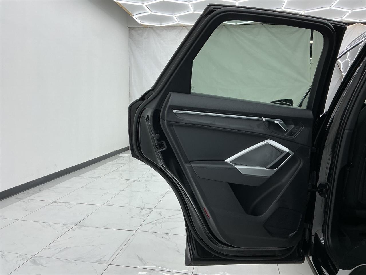 Audi Q3 Premium 45 TFSI quattro 2020