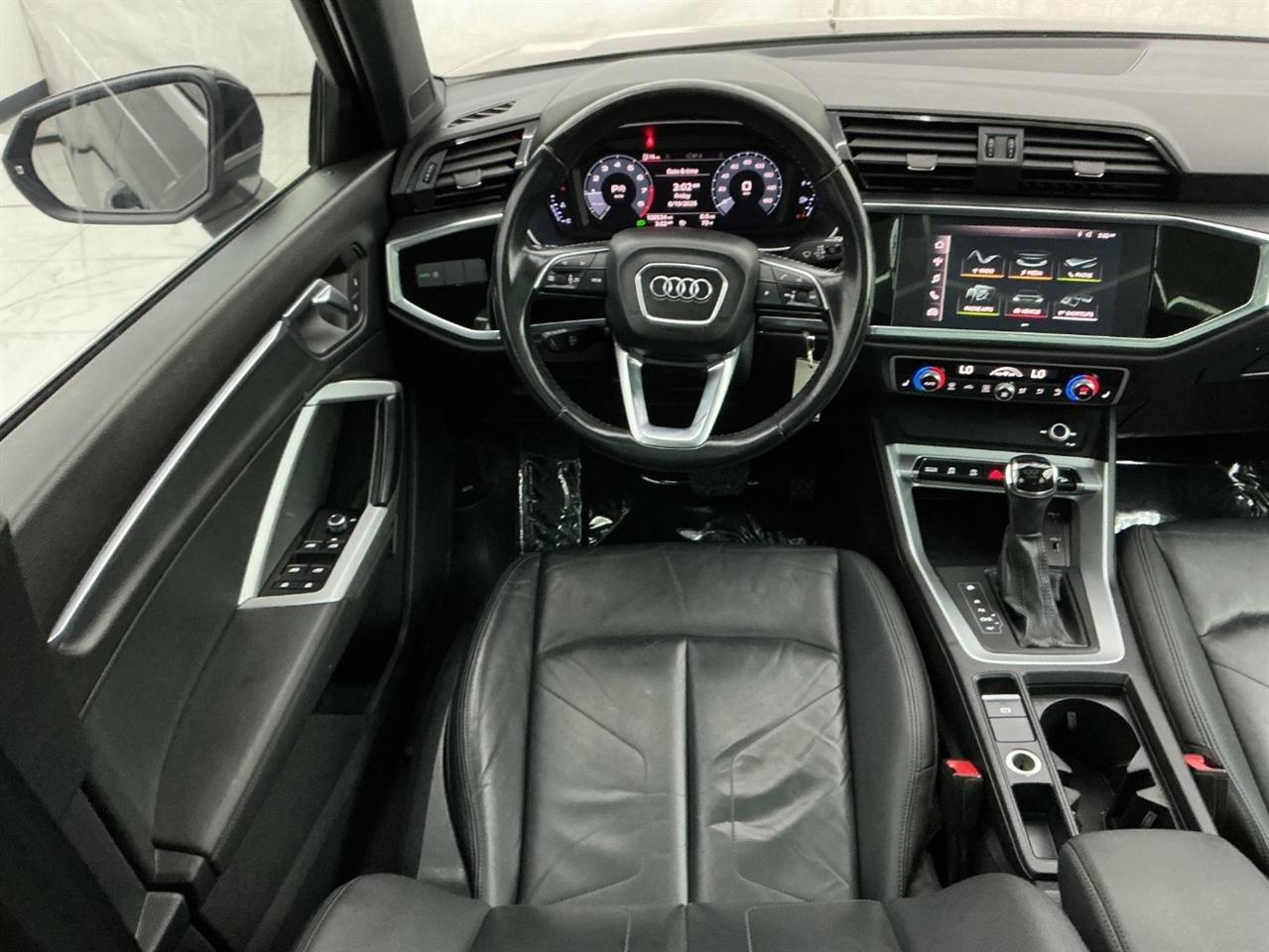 Audi Q3 Premium 45 TFSI quattro 2020