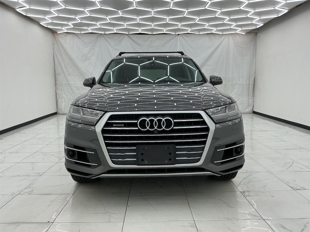 Audi Q7 SE Premium Plus 55 TFSI quattro 2019