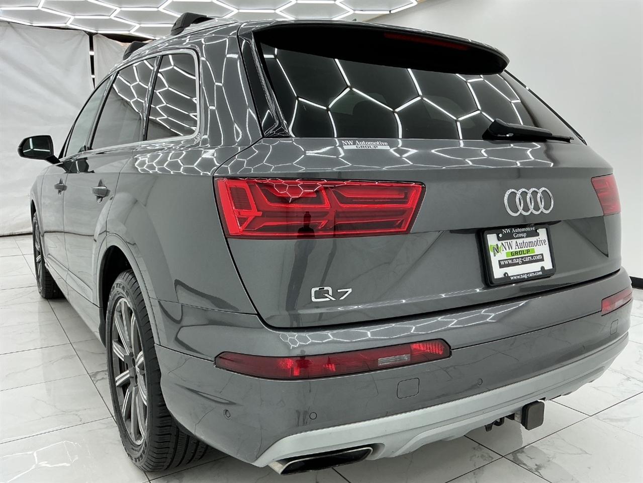Audi Q7 SE Premium Plus 55 TFSI quattro 2019