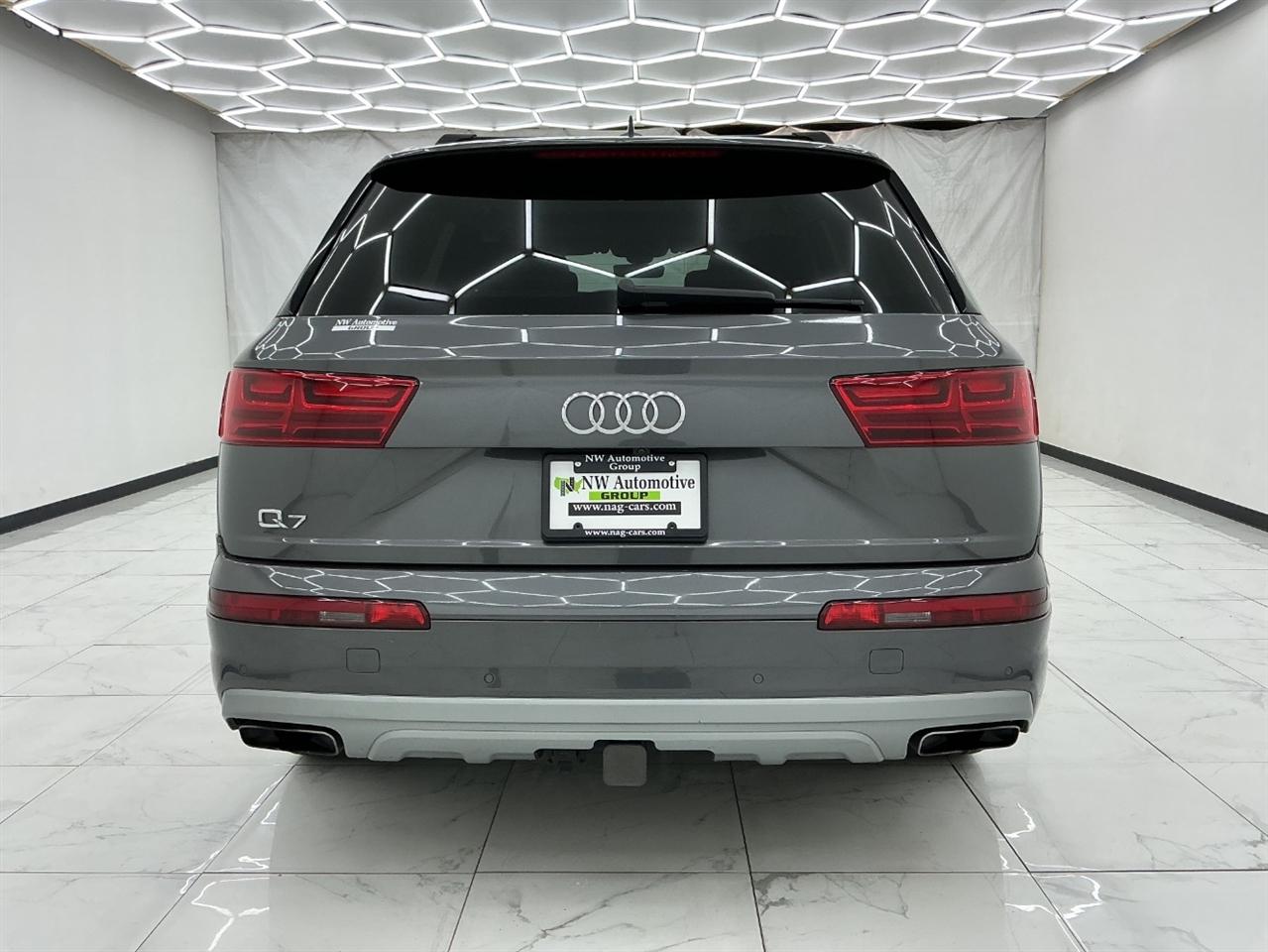 Audi Q7 SE Premium Plus 55 TFSI quattro 2019