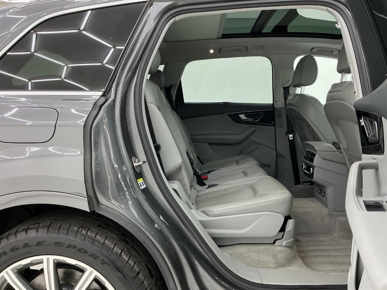 Audi Q7 SE Premium Plus 55 TFSI quattro 2019