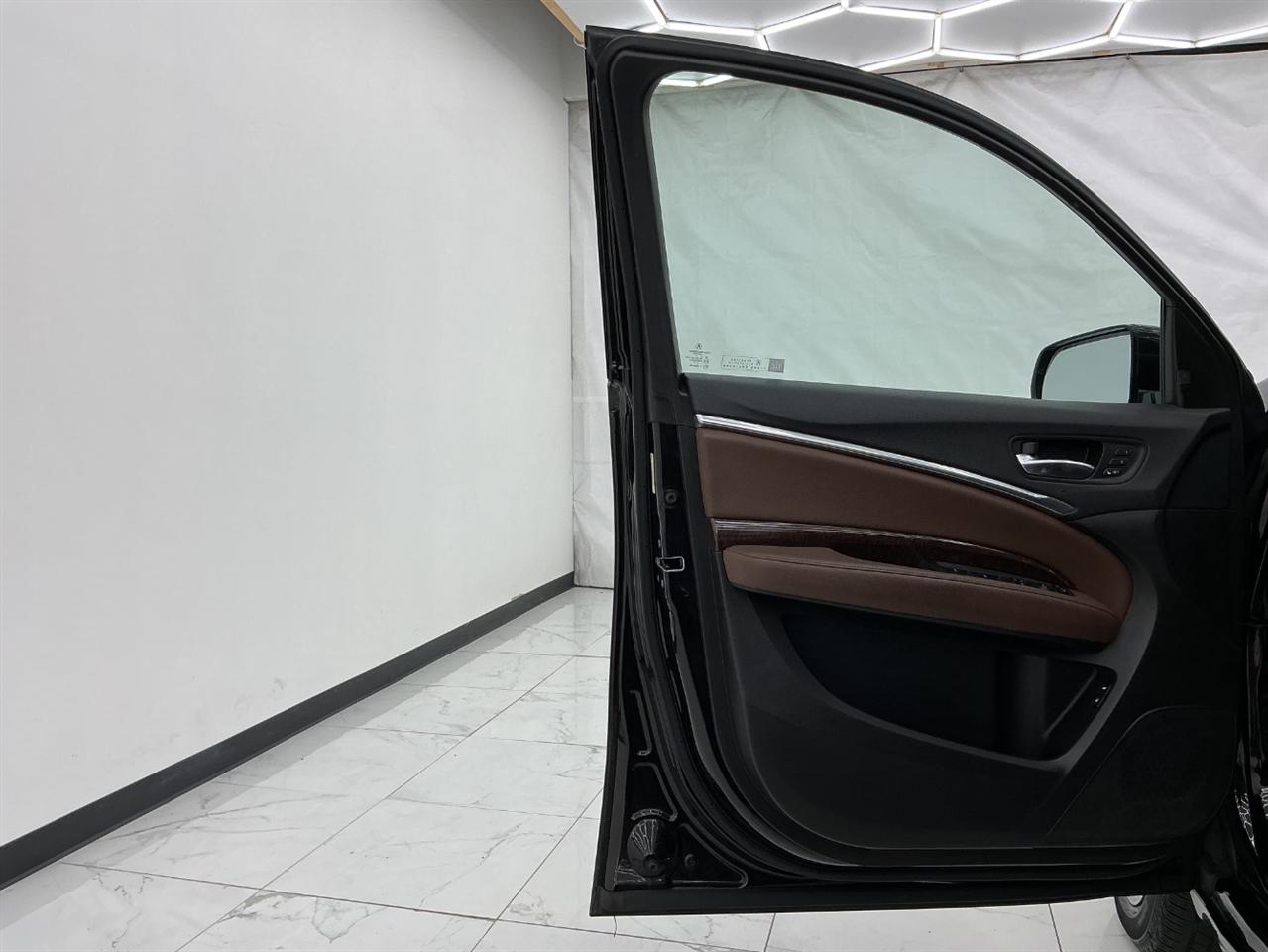 Acura MDX SH-AWD Sport Hybrid w/Technology Pkg 2017
