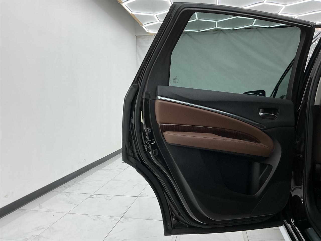 Acura MDX SH-AWD Sport Hybrid w/Technology Pkg 2017