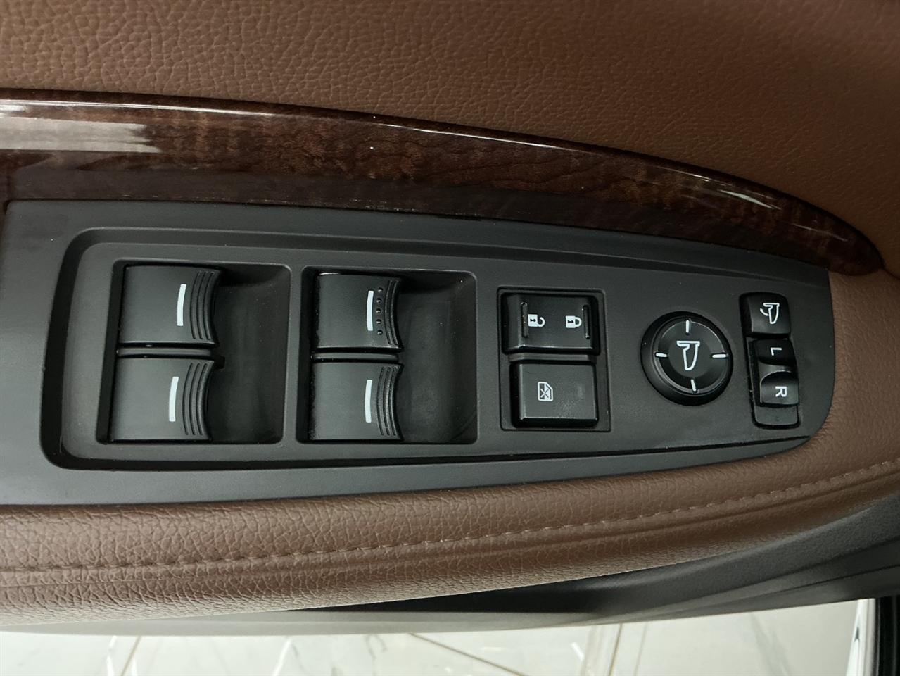 Acura MDX SH-AWD Sport Hybrid w/Technology Pkg 2017