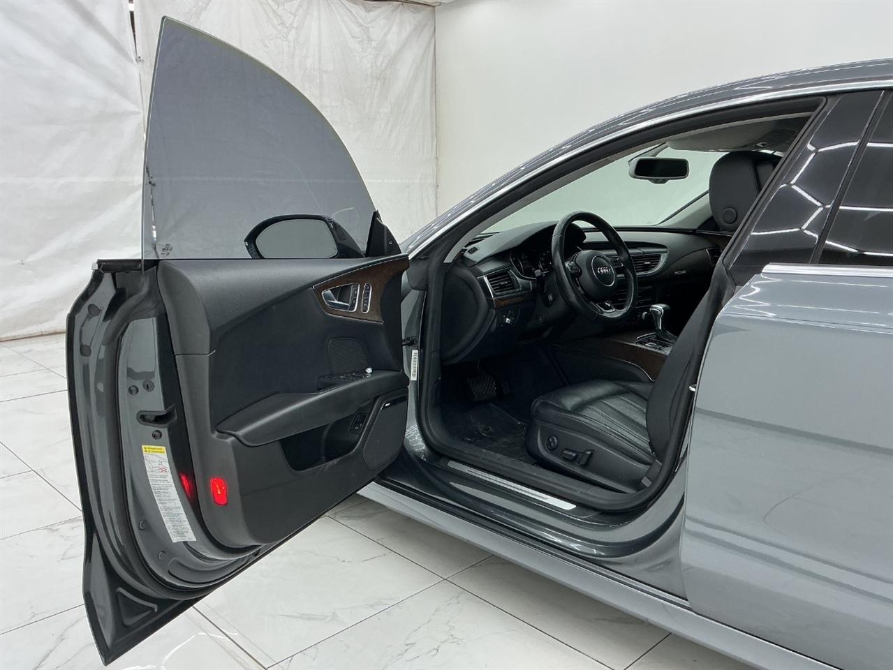 Audi A7 4dr HB quattro 3.0 Prestige 2013