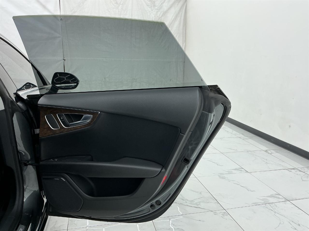 Audi A7 4dr HB quattro 3.0 Prestige 2013