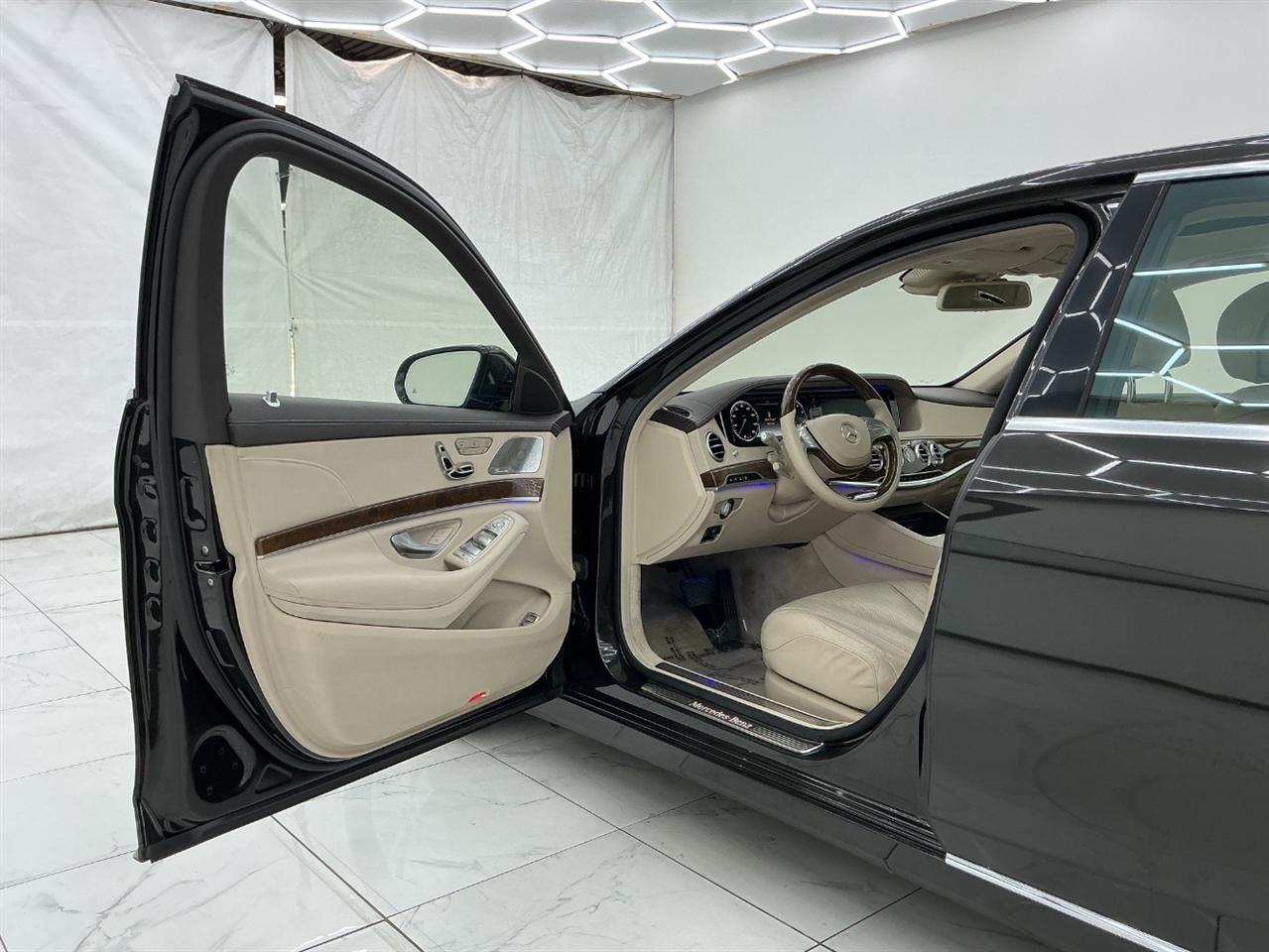 Mercedes-Benz S-Class 4dr Sdn S 550 4MATIC 2015