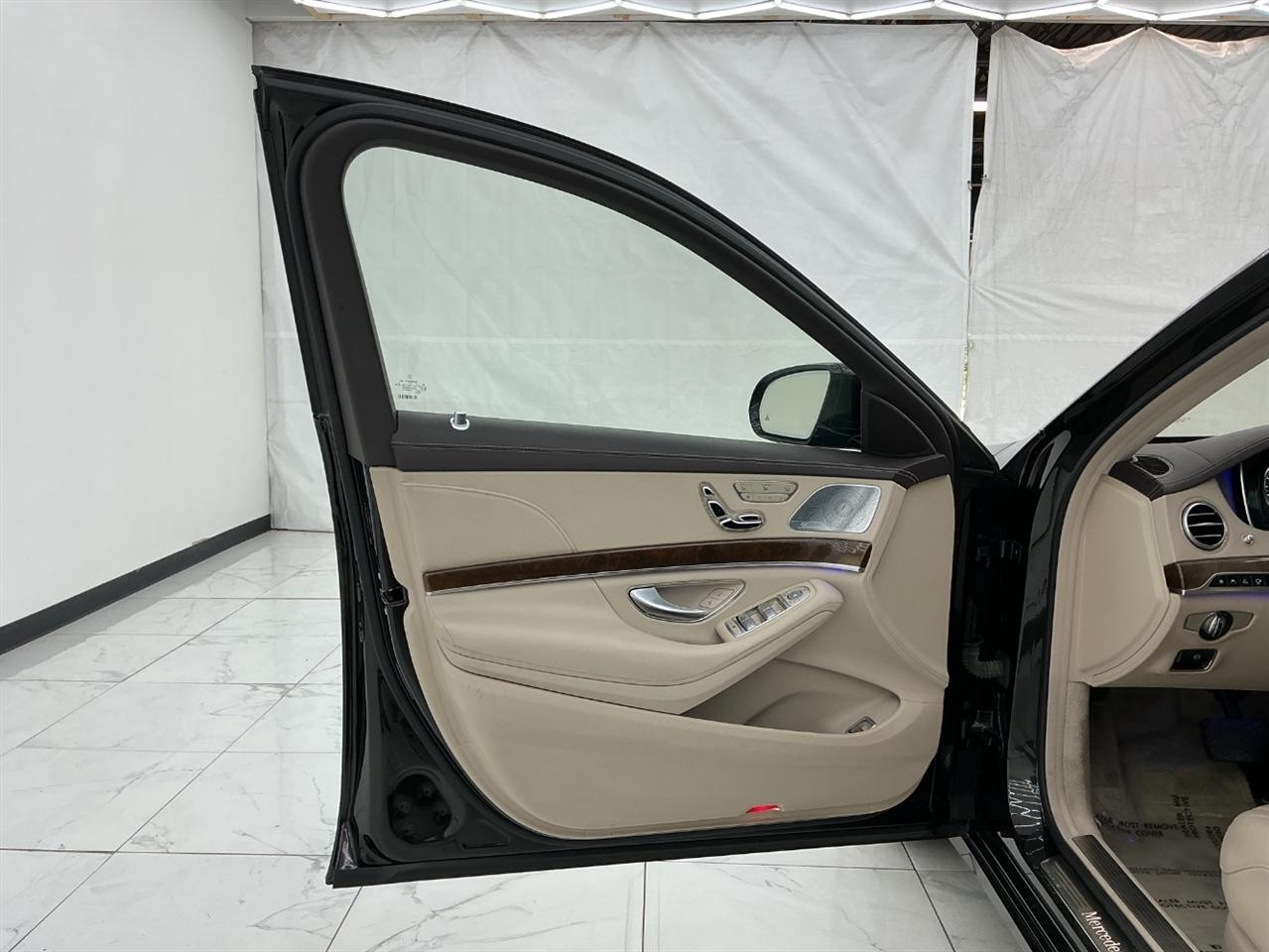 Mercedes-Benz S-Class 4dr Sdn S 550 4MATIC 2015