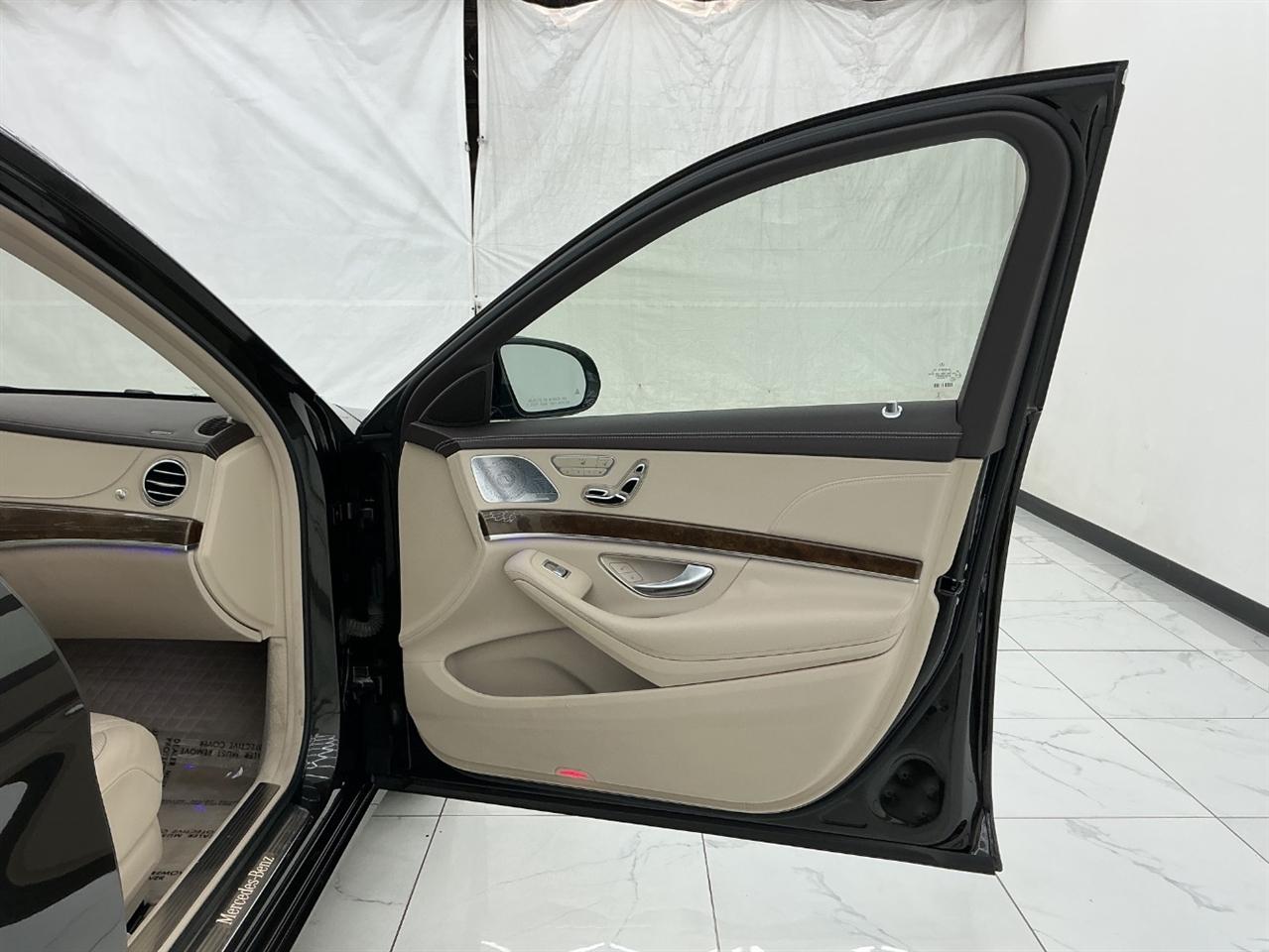 Mercedes-Benz S-Class 4dr Sdn S 550 4MATIC 2015