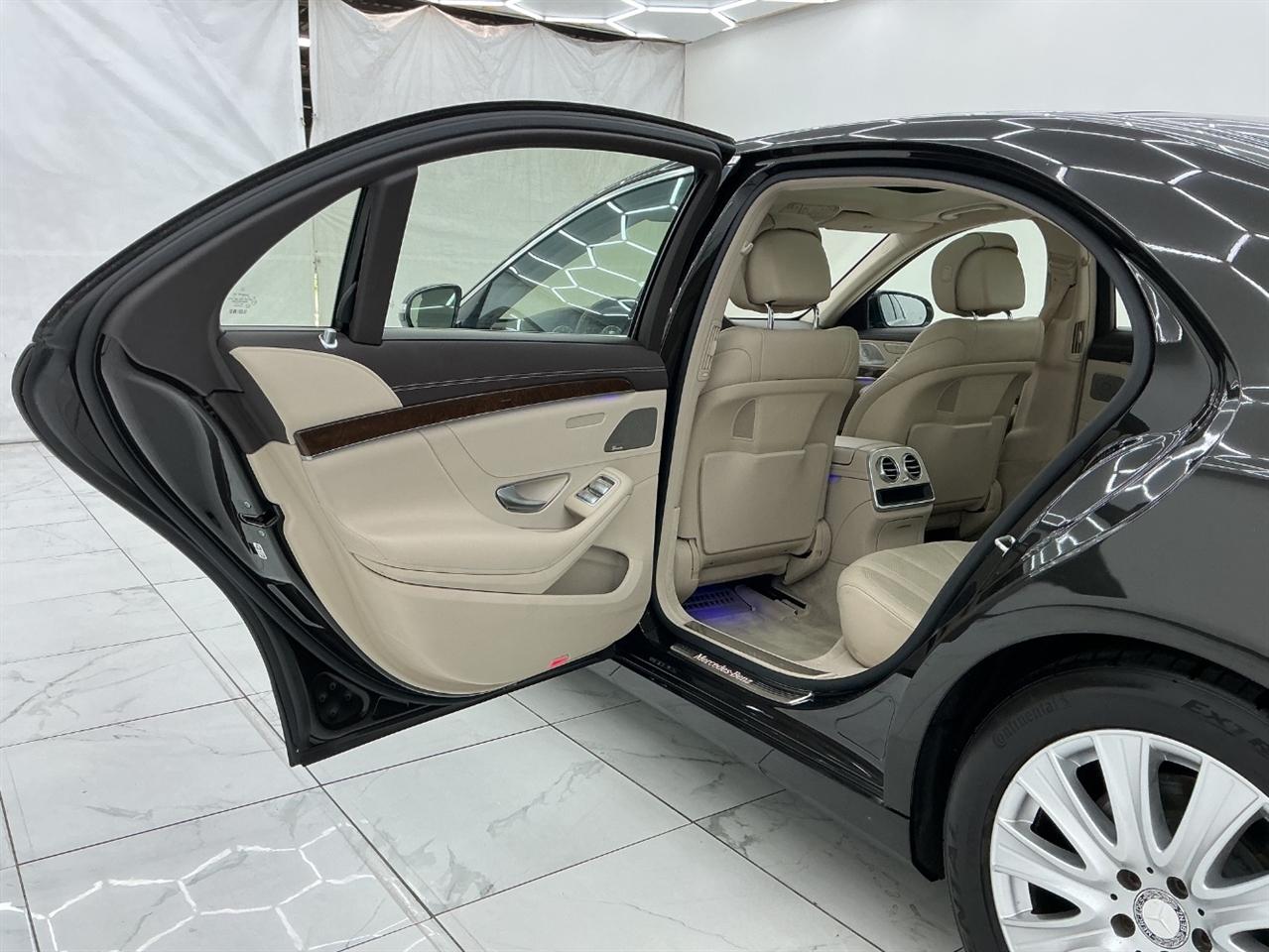Mercedes-Benz S-Class 4dr Sdn S 550 4MATIC 2015
