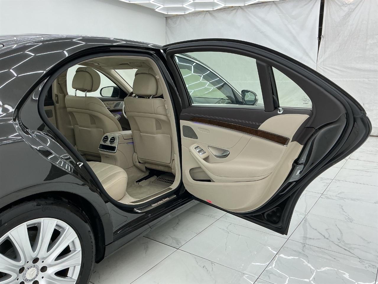 Mercedes-Benz S-Class 4dr Sdn S 550 4MATIC 2015