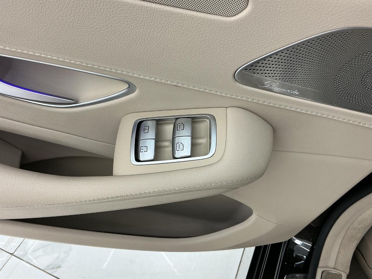 Mercedes-Benz S-Class 4dr Sdn S 550 4MATIC 2015