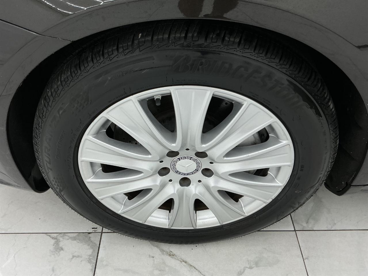 Mercedes-Benz S-Class 4dr Sdn S 550 4MATIC 2015