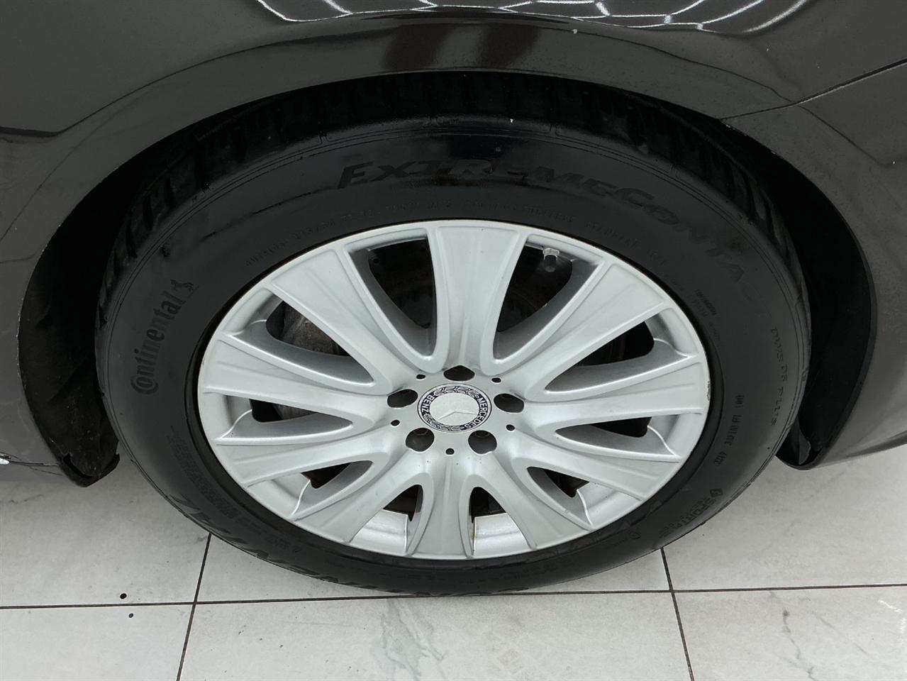 Mercedes-Benz S-Class 4dr Sdn S 550 4MATIC 2015