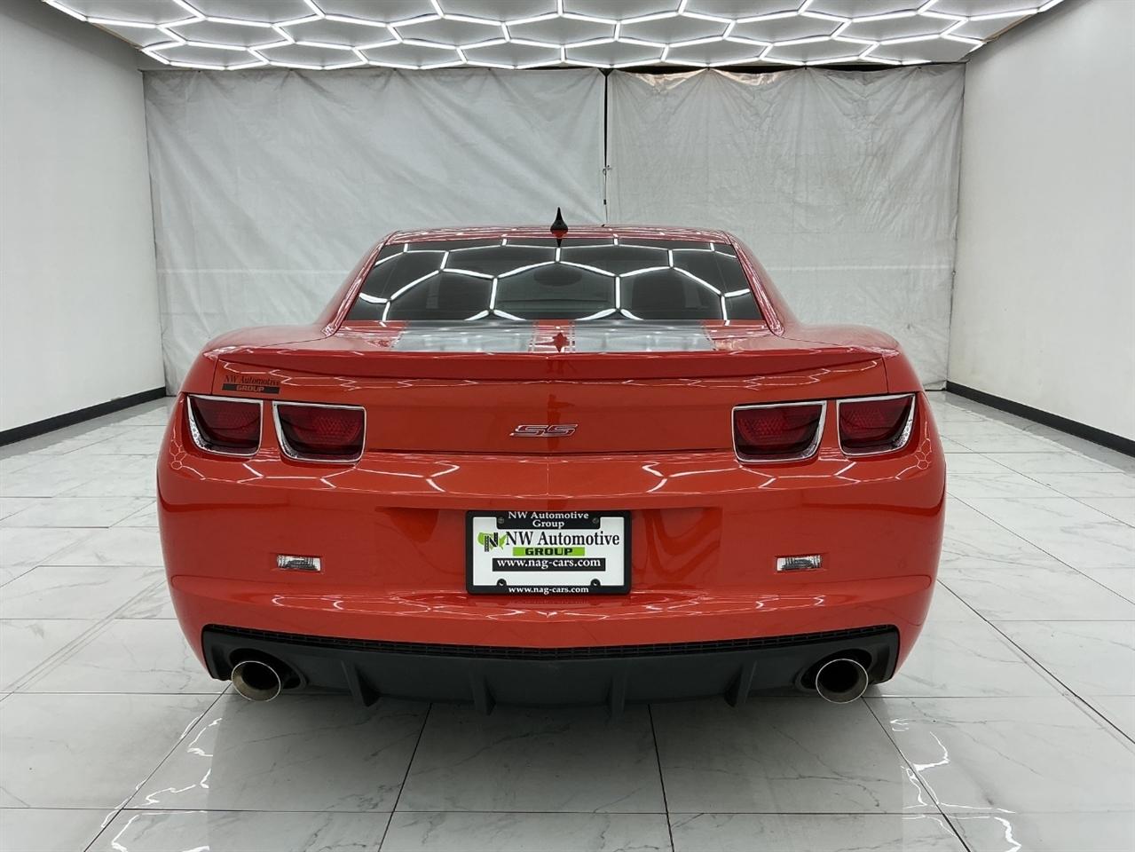 Chevrolet Camaro 2dr Cpe 2SS 2010