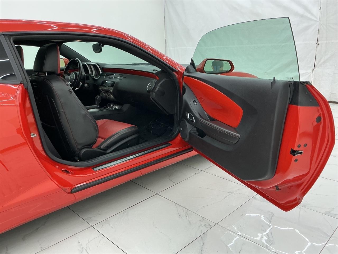 Chevrolet Camaro 2dr Cpe 2SS 2010