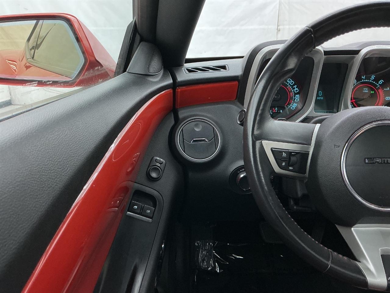 Chevrolet Camaro 2dr Cpe 2SS 2010