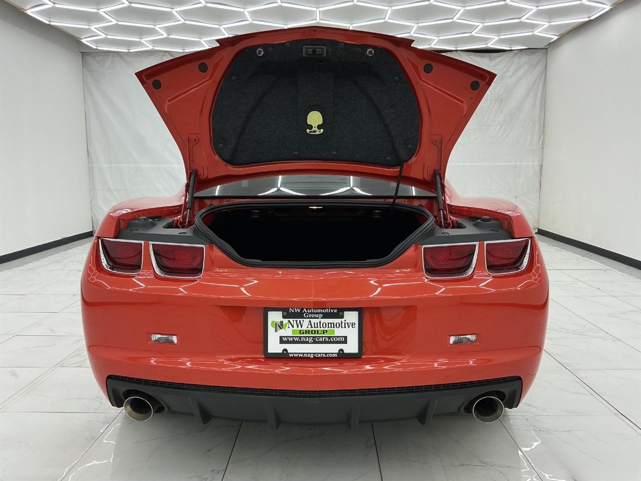 Chevrolet Camaro 2dr Cpe 2SS 2010