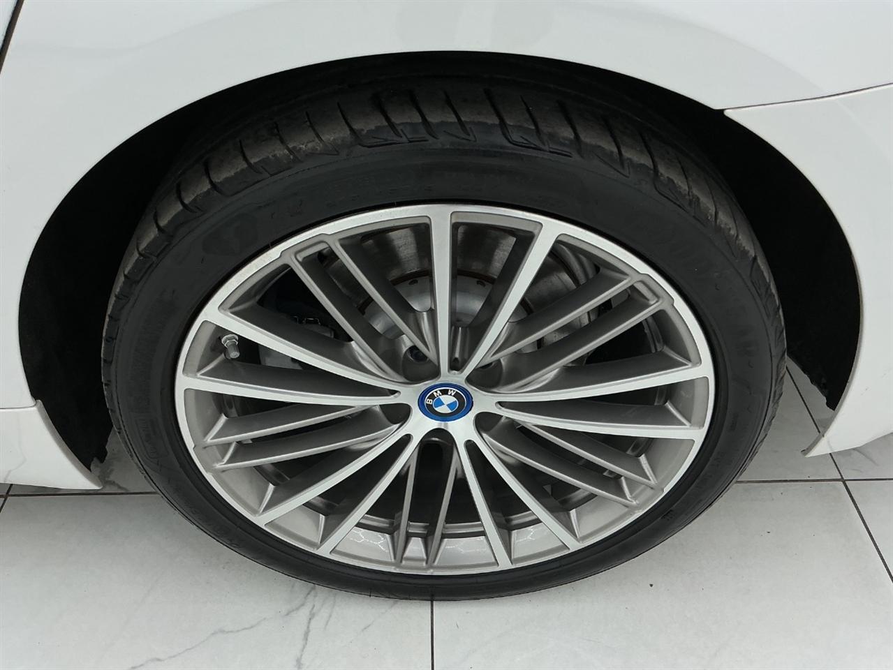 BMW 5 Series 530e iPerformance Plug-In Hybrid 2018