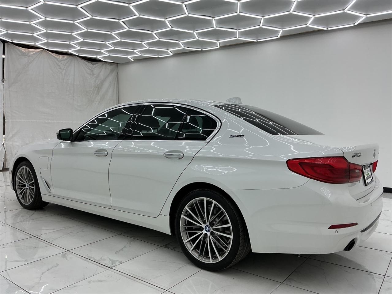 BMW 5 Series 530e iPerformance Plug-In Hybrid 2018
