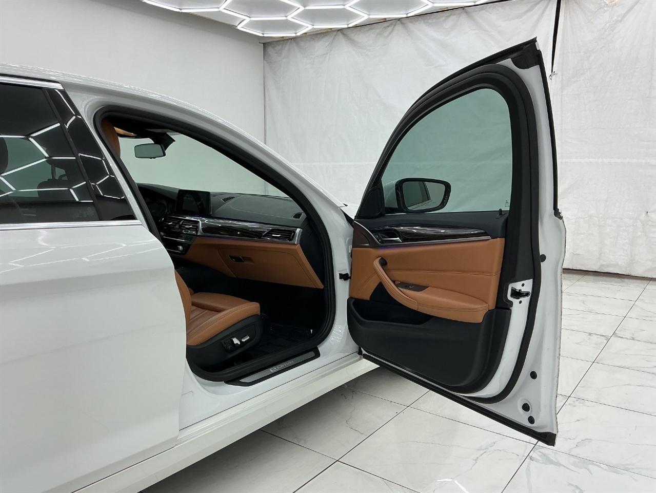 BMW 5 Series 530e iPerformance Plug-In Hybrid 2018