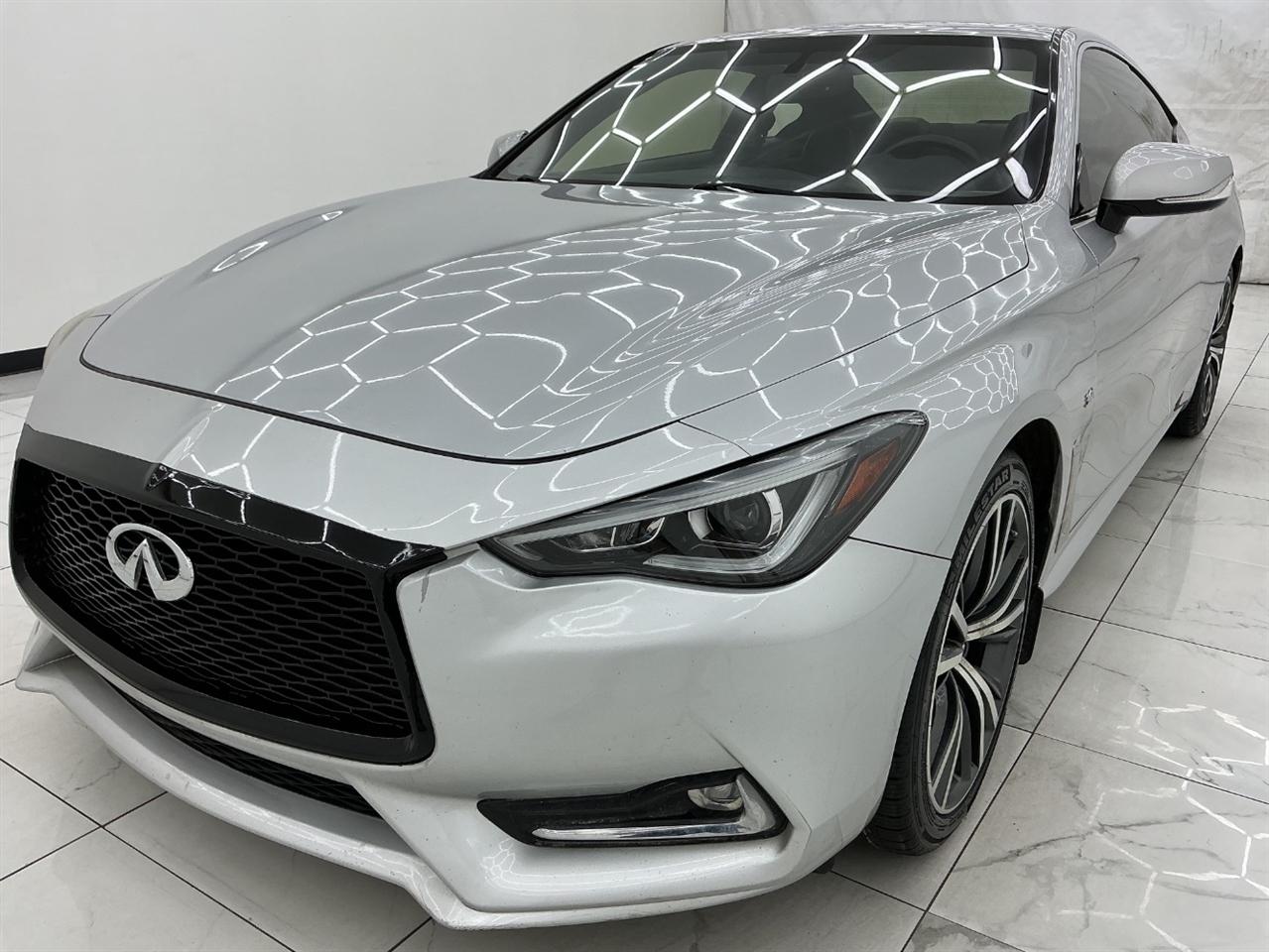 2017 INFINITI Q60