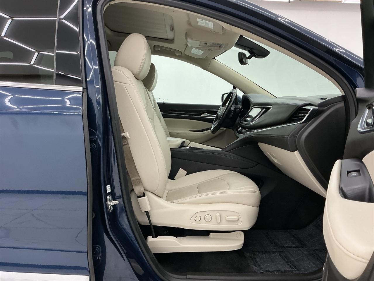 Buick Enclave FWD 4dr Premium 2022
