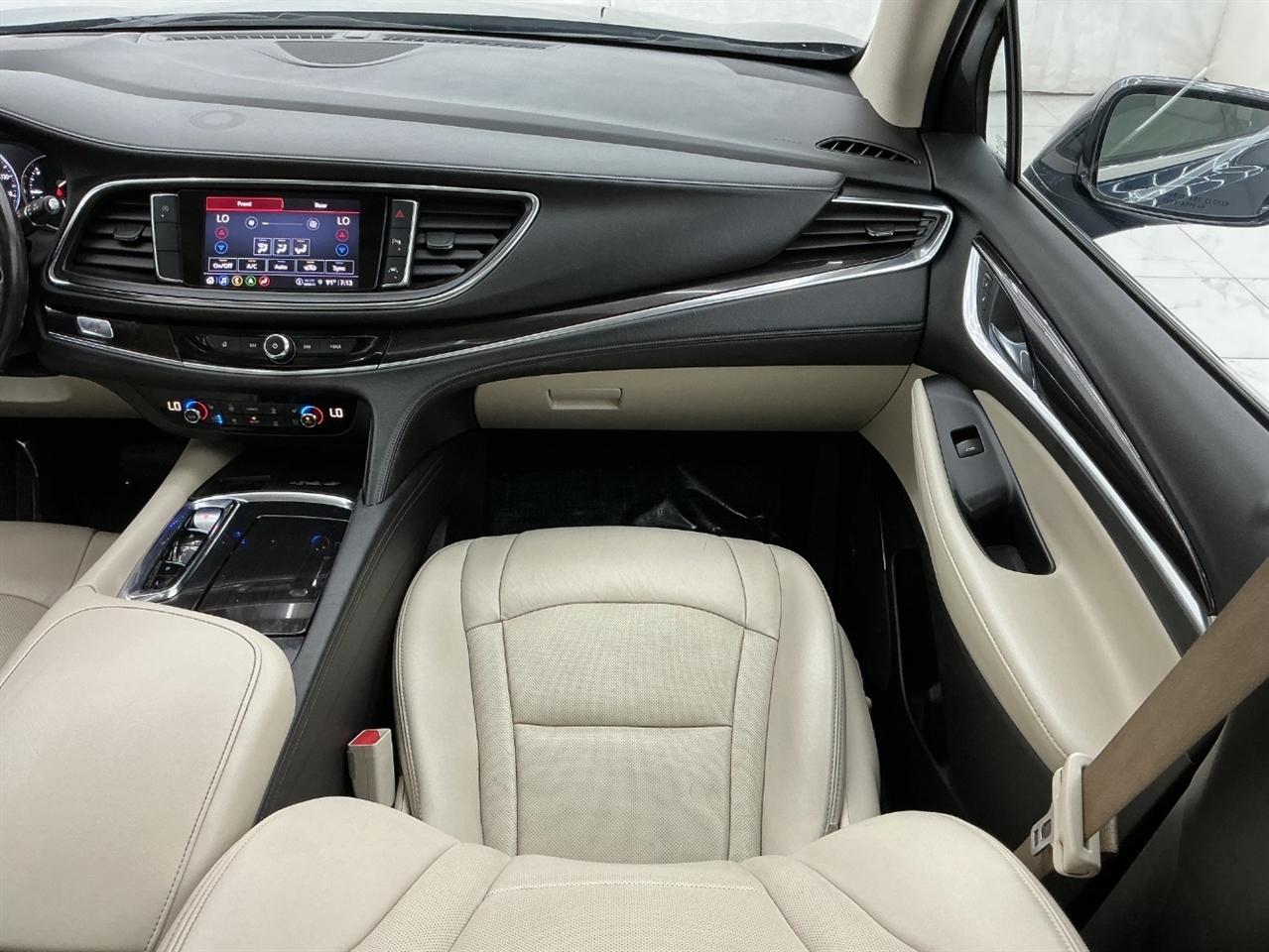 Buick Enclave FWD 4dr Premium 2022
