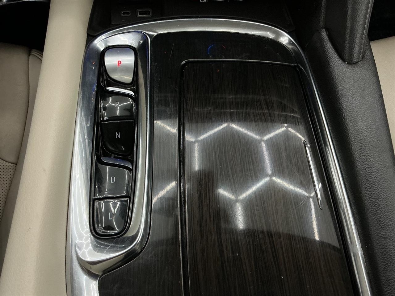 Buick Enclave FWD 4dr Premium 2022