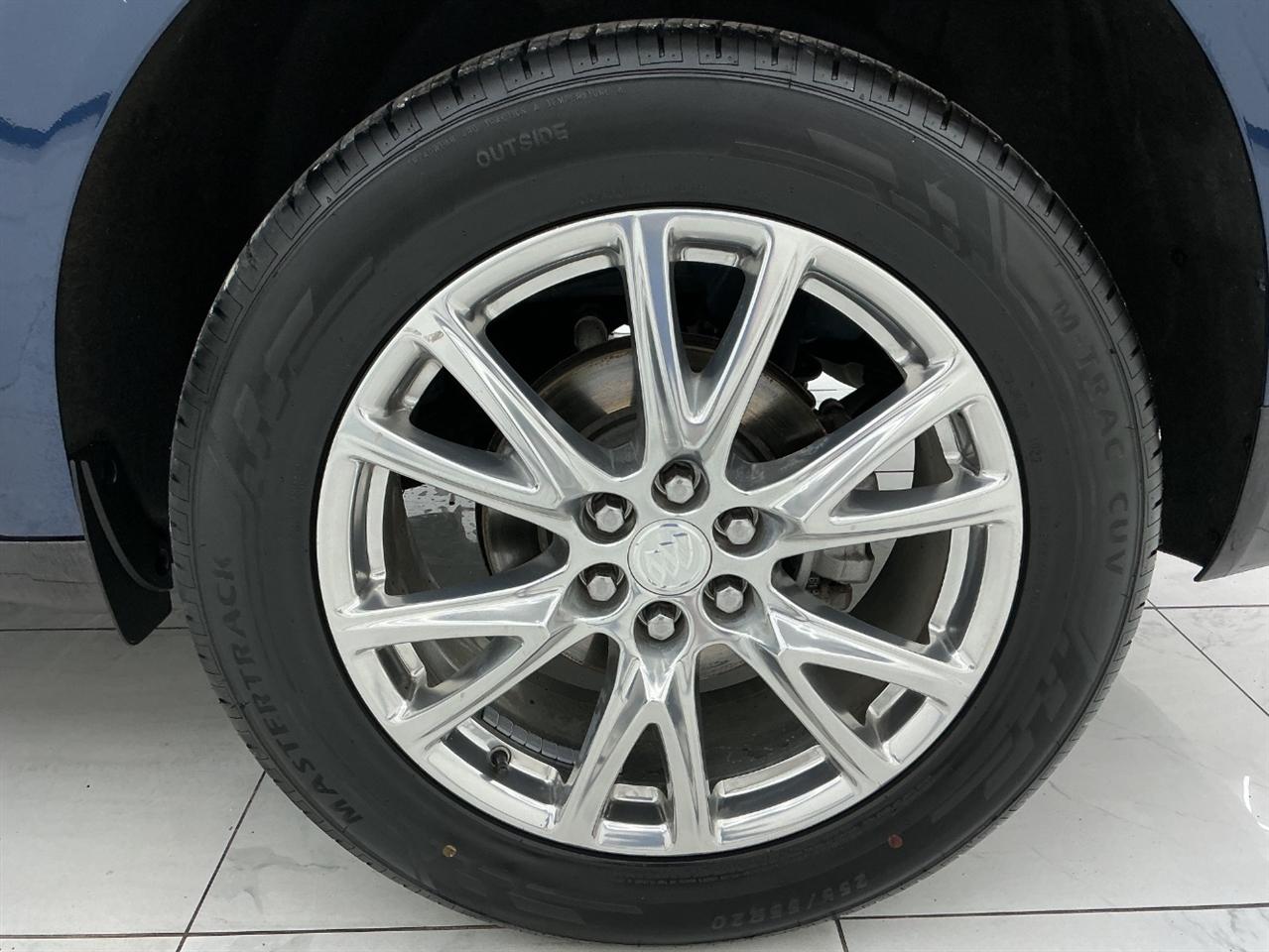 Buick Enclave FWD 4dr Premium 2022
