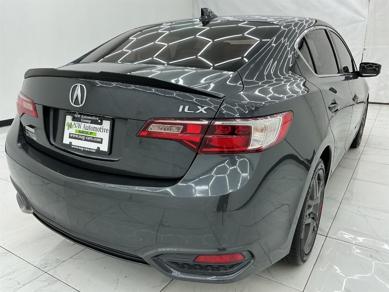 Acura ILX 4dr Sdn w/Technology Plus Pkg 2016