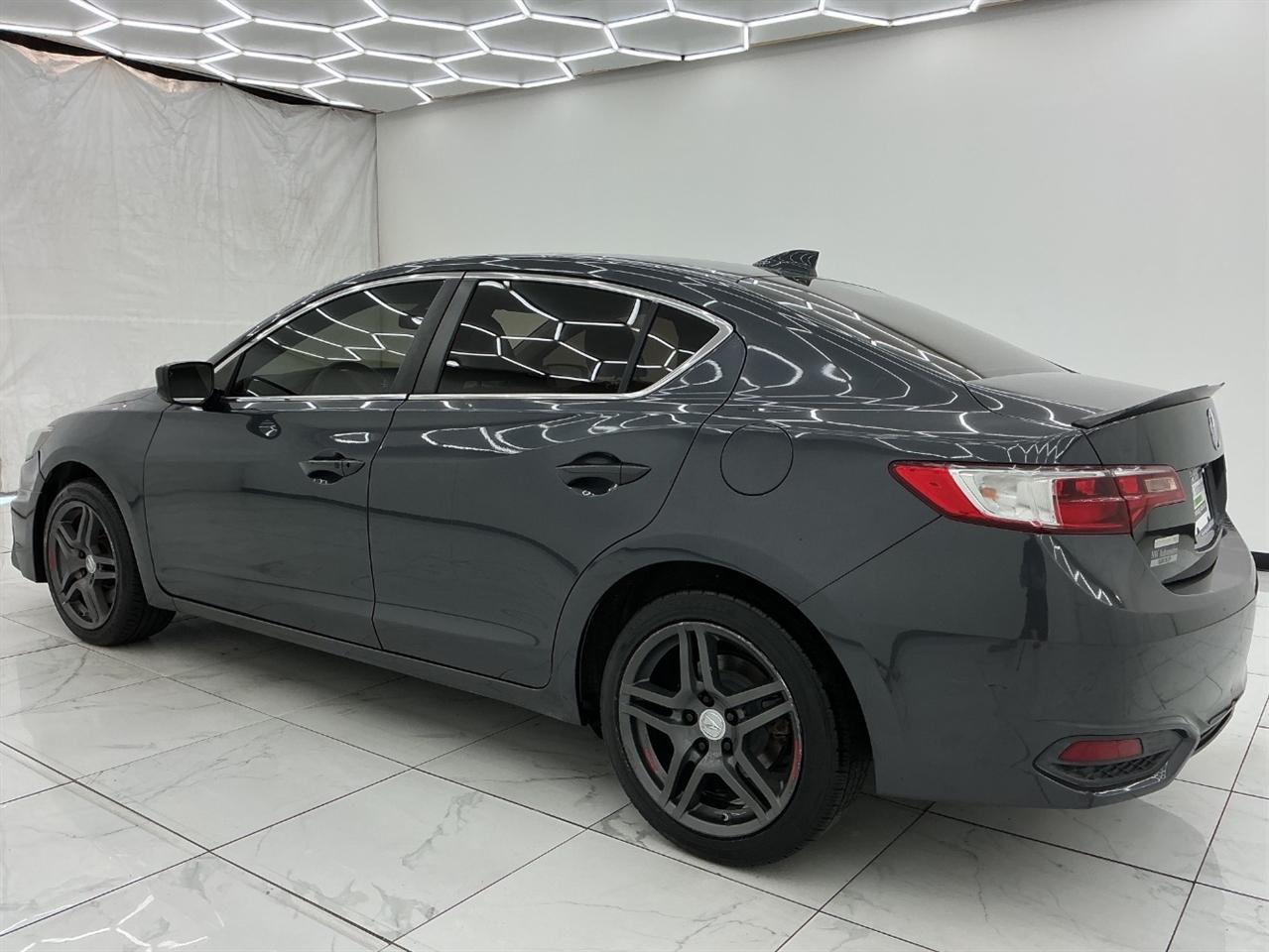 Acura ILX 4dr Sdn w/Technology Plus Pkg 2016