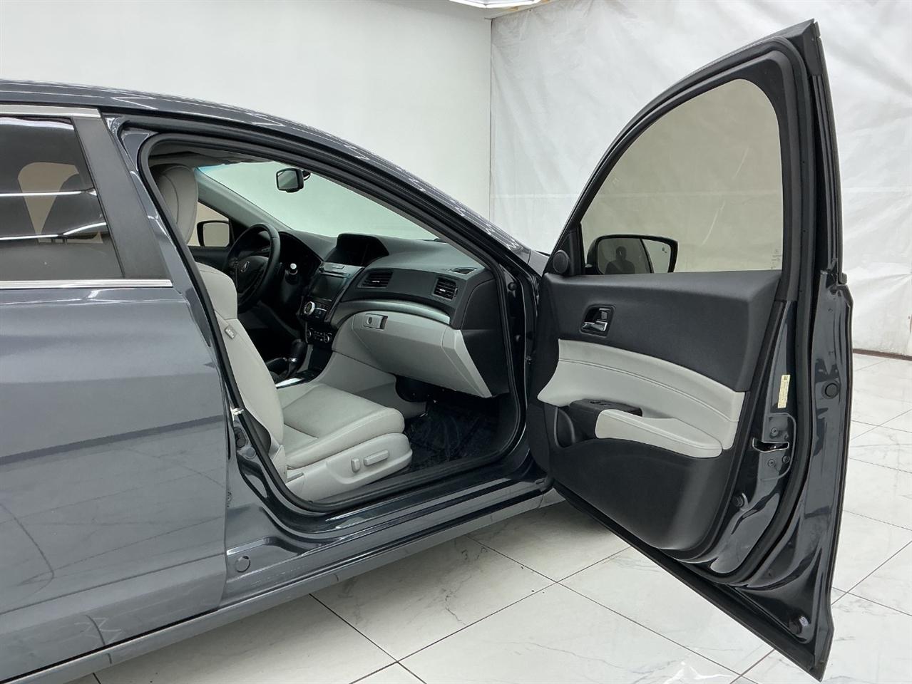 Acura ILX 4dr Sdn w/Technology Plus Pkg 2016