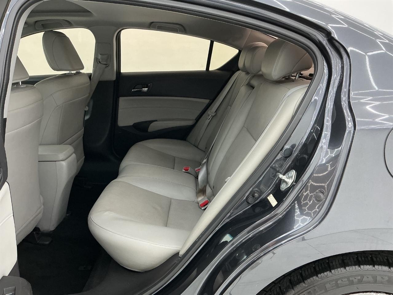 Acura ILX 4dr Sdn w/Technology Plus Pkg 2016