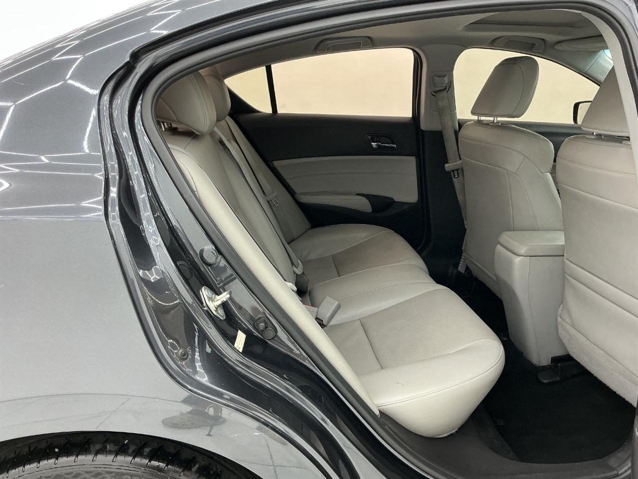 Acura ILX 4dr Sdn w/Technology Plus Pkg 2016