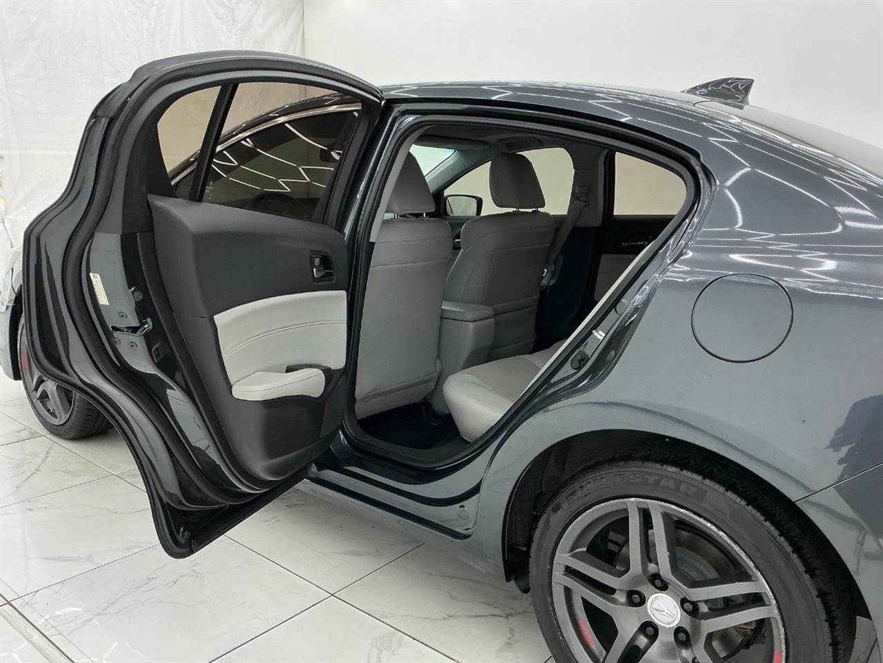 Acura ILX 4dr Sdn w/Technology Plus Pkg 2016