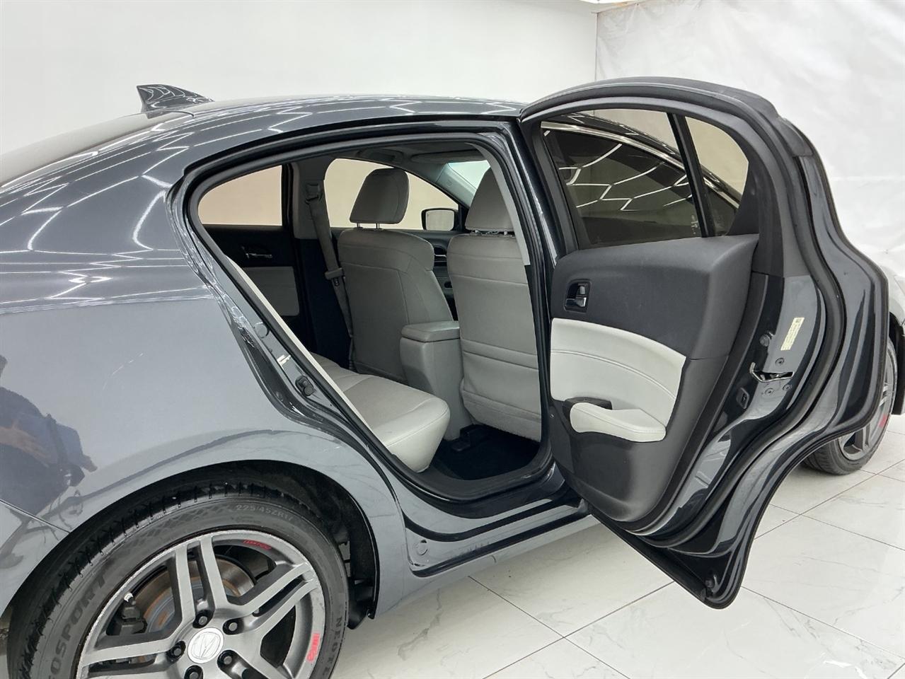 Acura ILX 4dr Sdn w/Technology Plus Pkg 2016