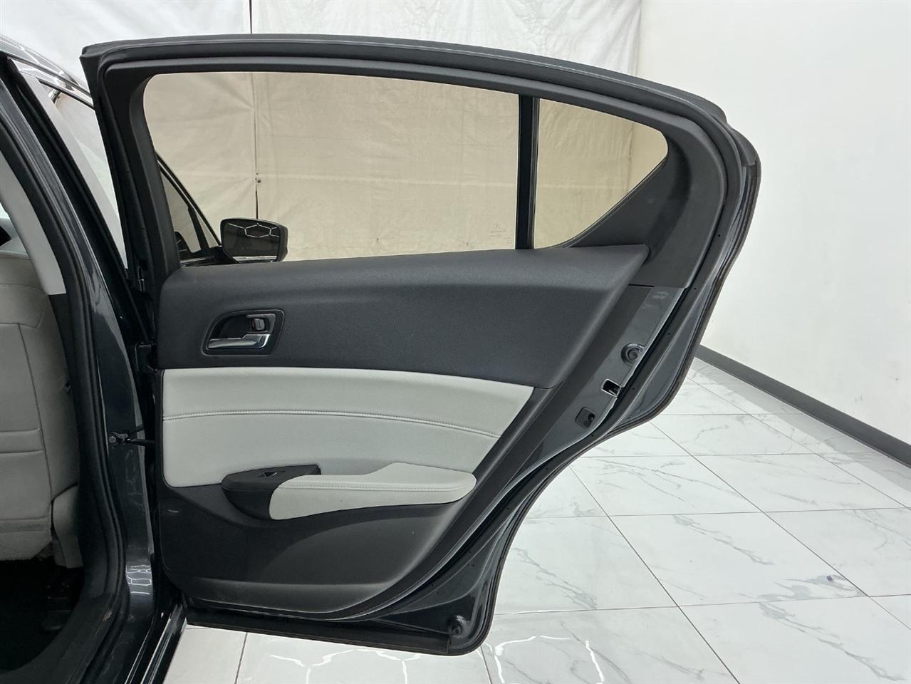 Acura ILX 4dr Sdn w/Technology Plus Pkg 2016