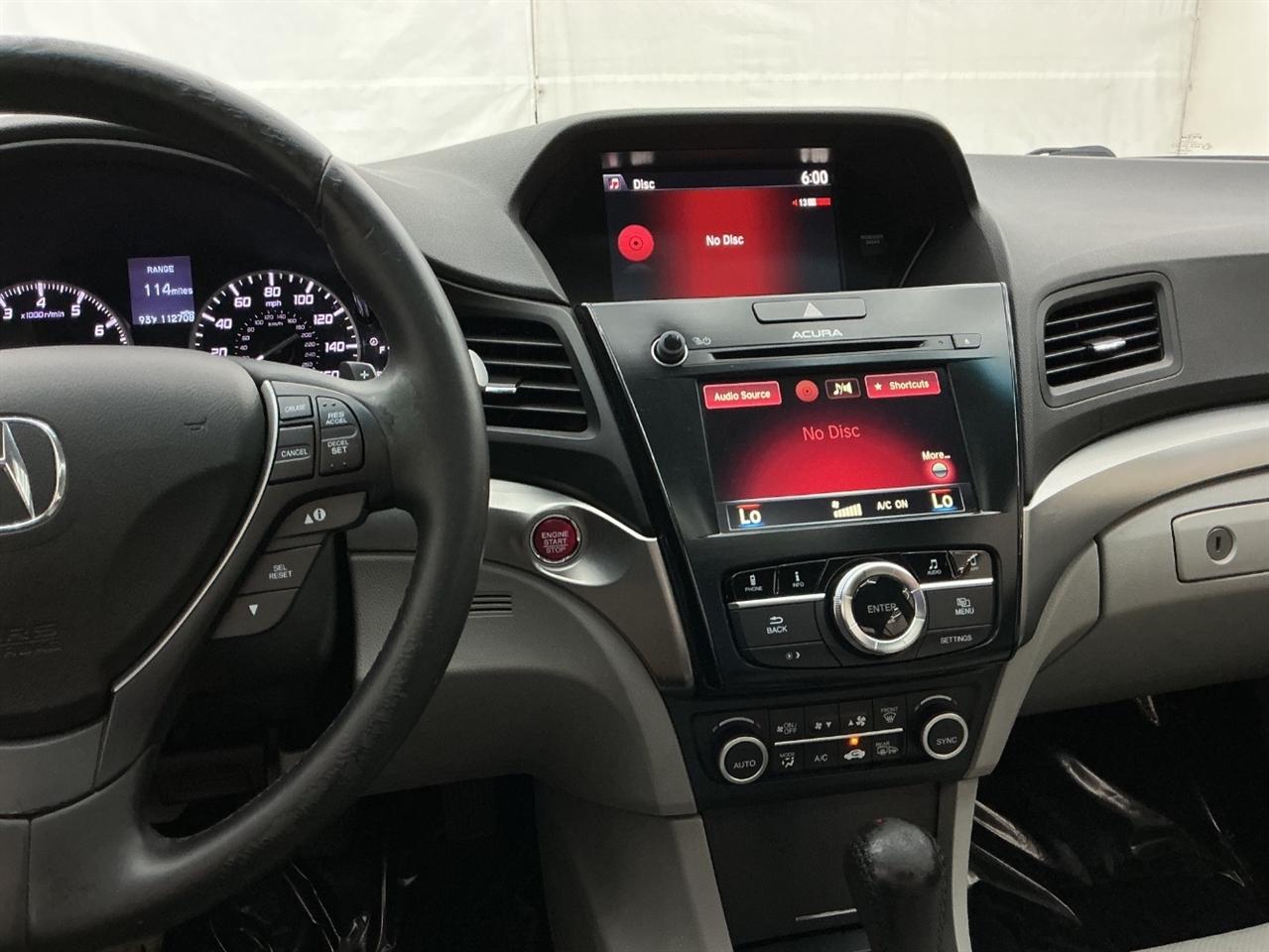 Acura ILX 4dr Sdn w/Technology Plus Pkg 2016