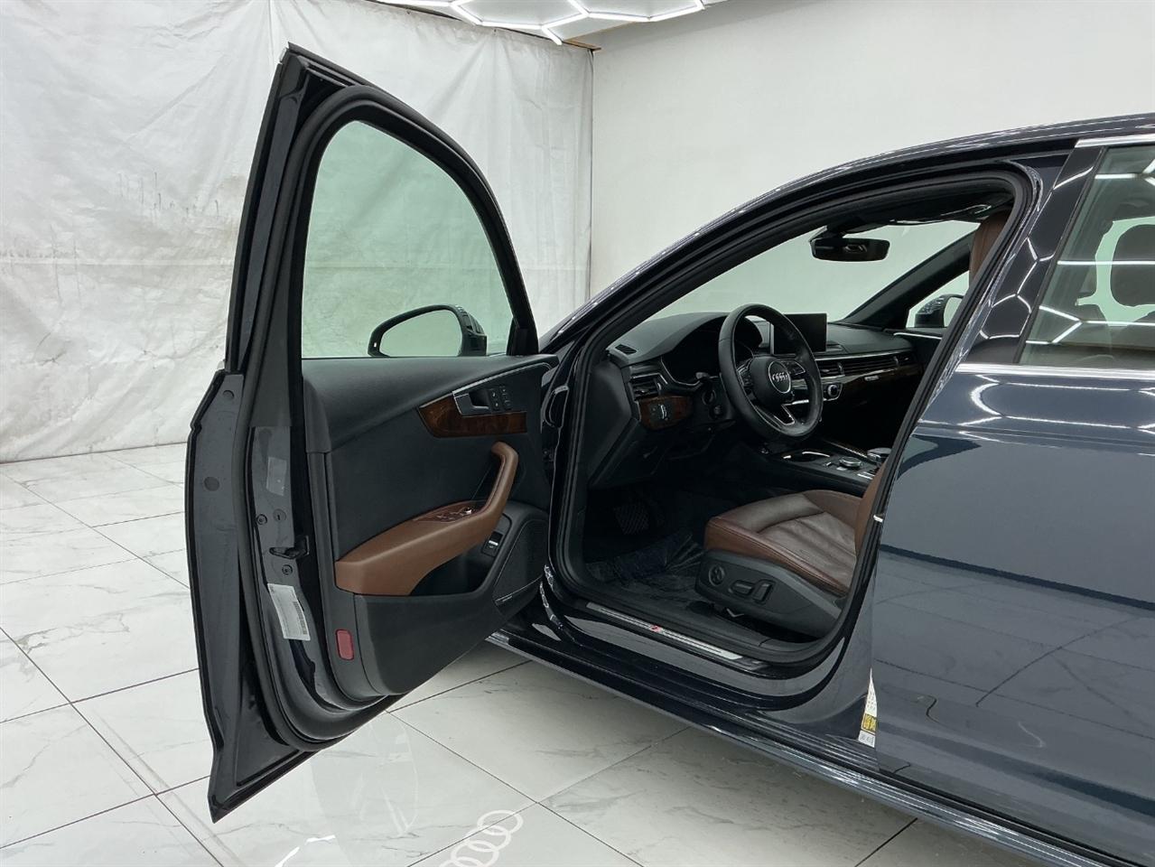 Audi A4 2.0 TFSI Tech Premium Plus S Tronic quattro AWD 2018