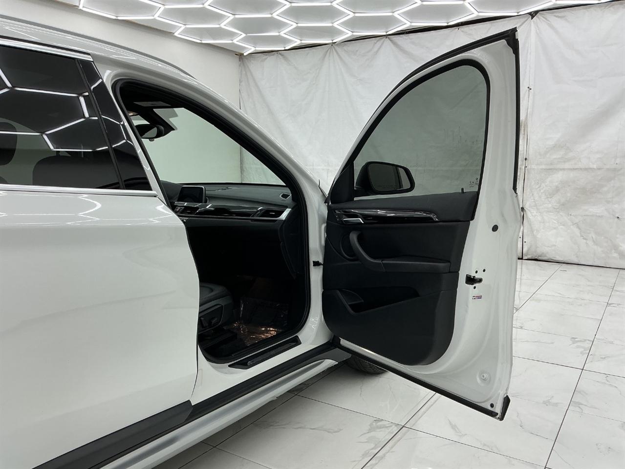 BMW X1 xDrive28i Sports Activity Vehicle 2018
