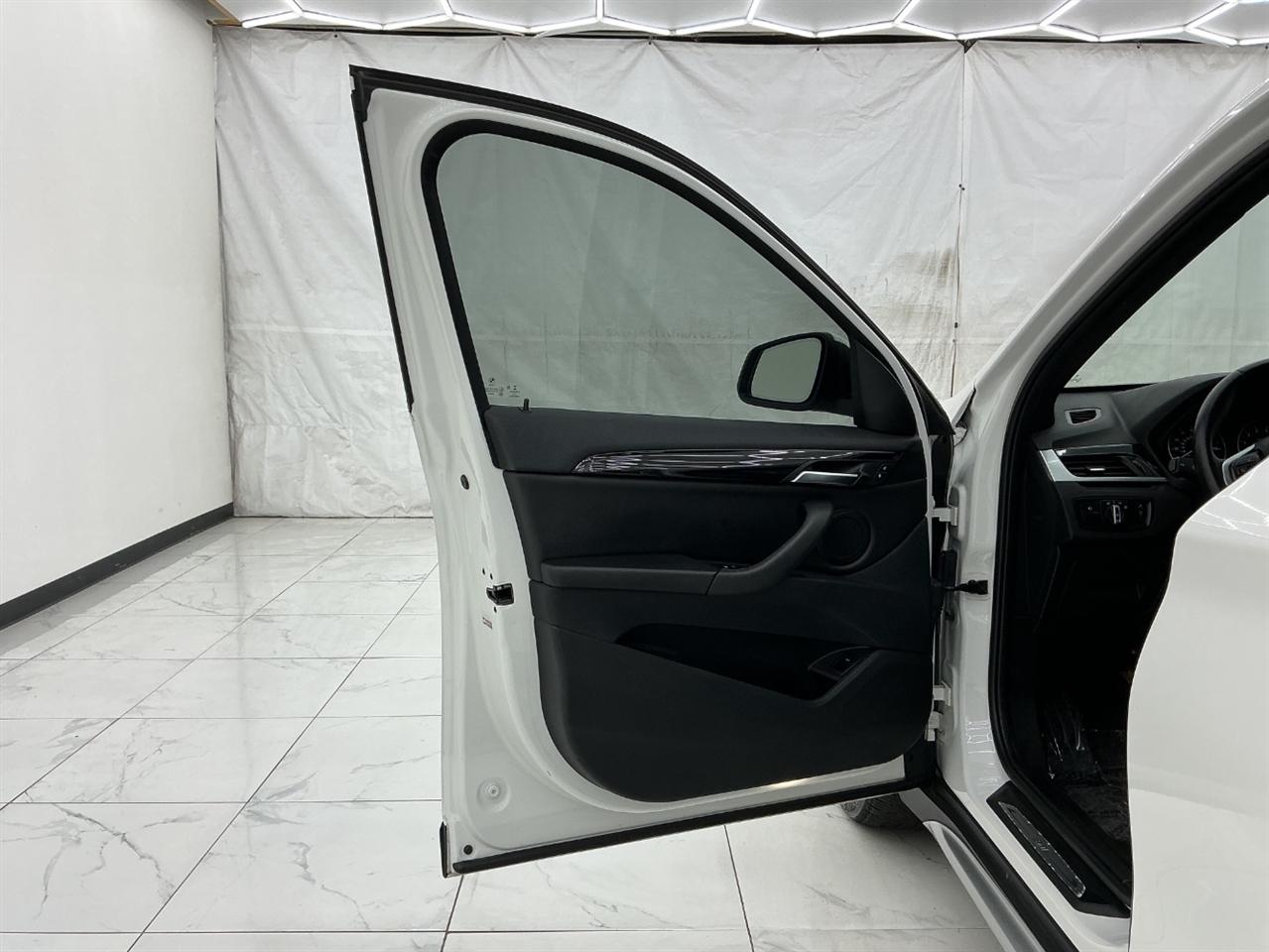BMW X1 xDrive28i Sports Activity Vehicle 2018