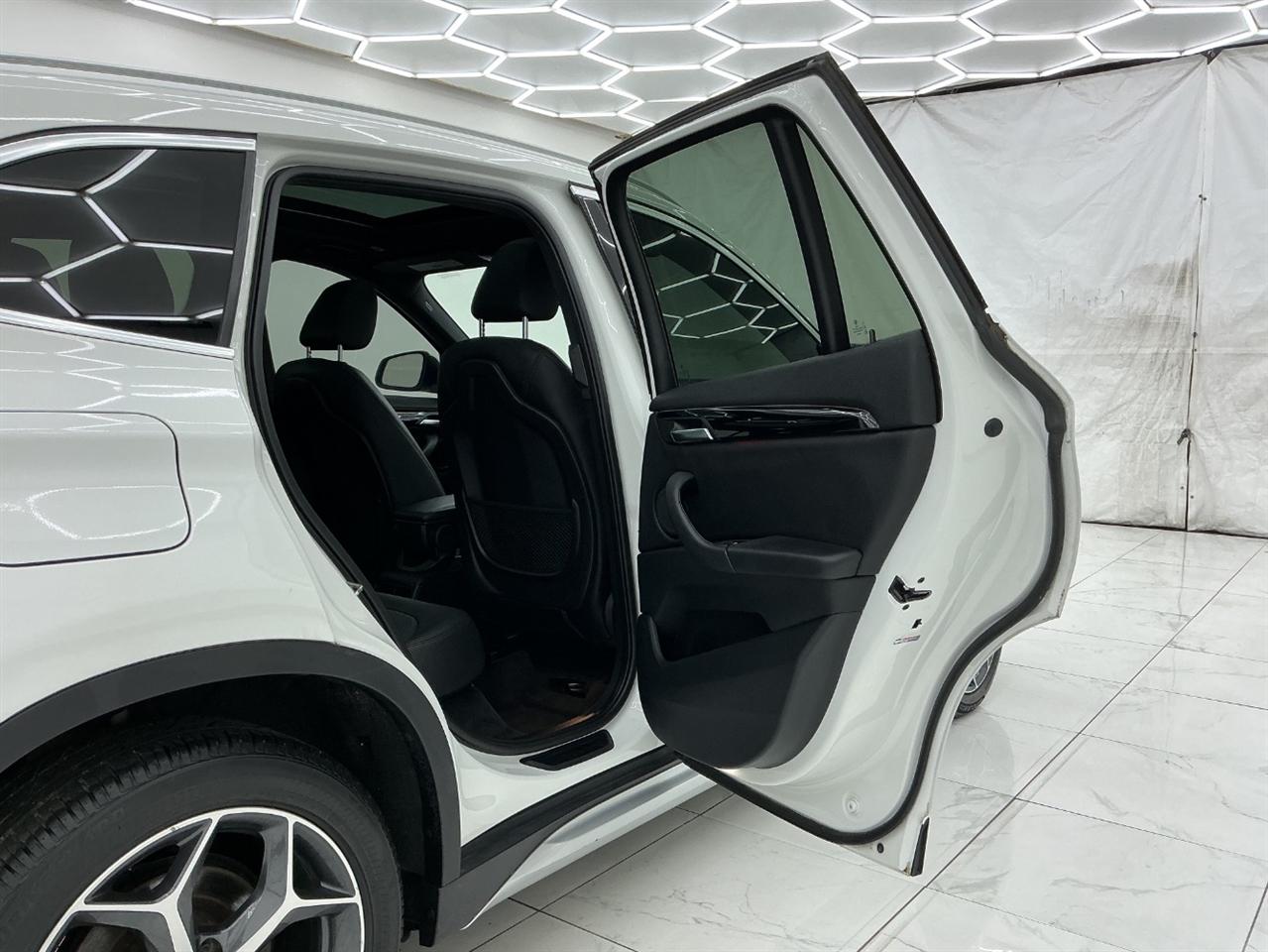BMW X1 xDrive28i Sports Activity Vehicle 2018