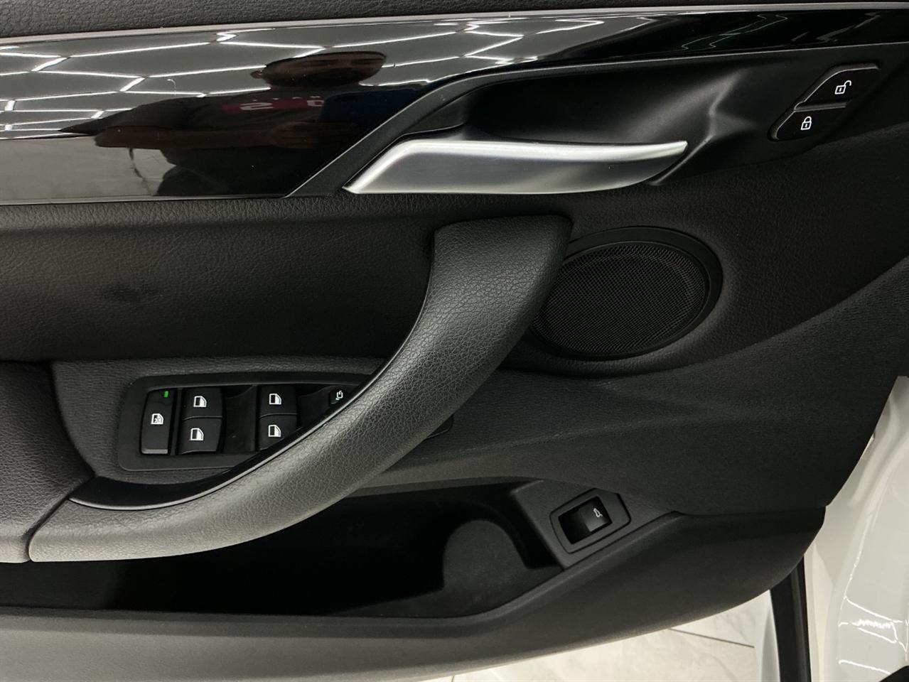 BMW X1 xDrive28i Sports Activity Vehicle 2018